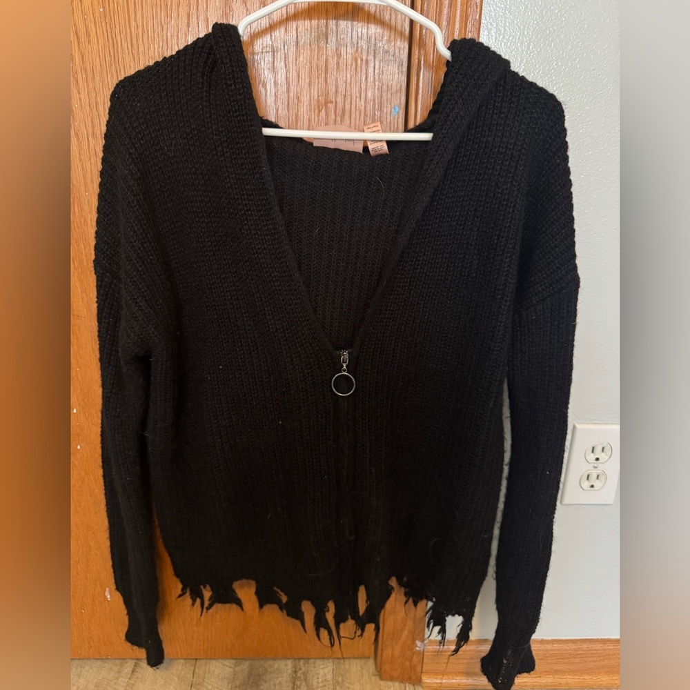 Willow Root size 2 black loose knit zipper cardigan with fringe bottom hem